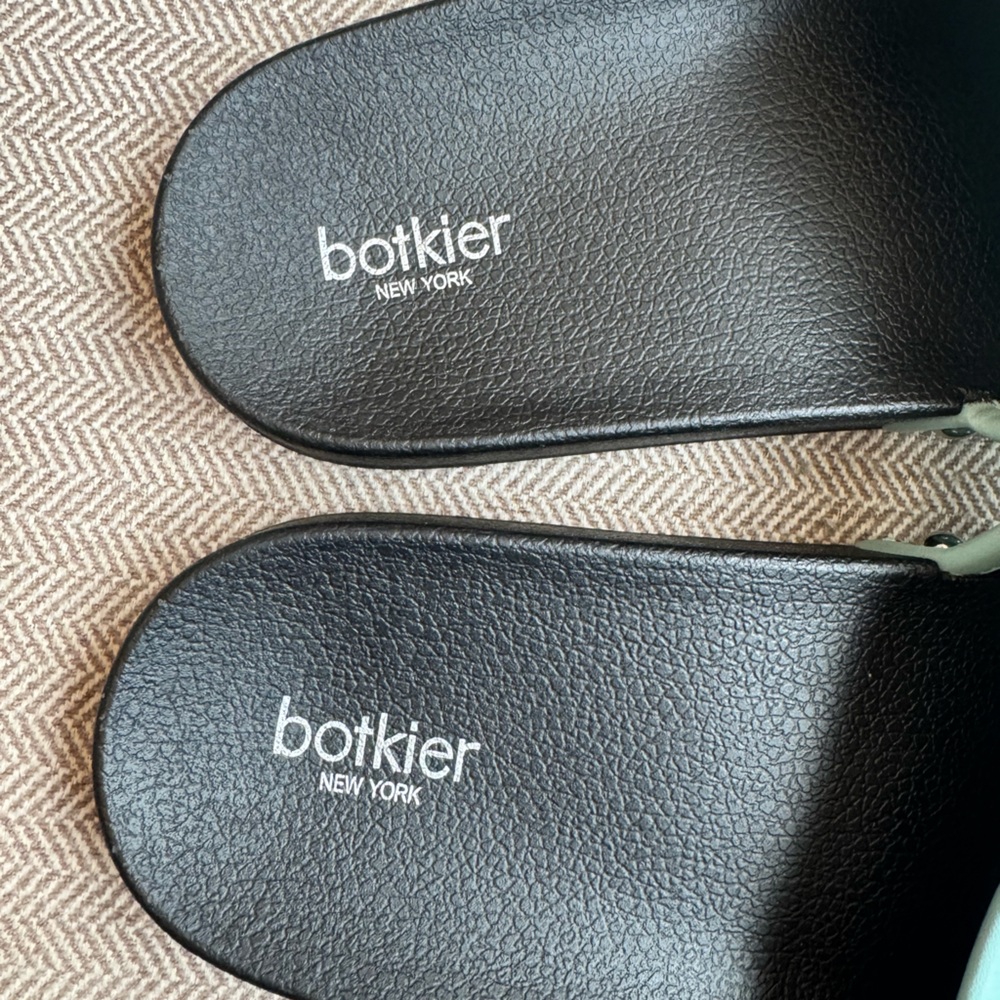 Botkier “Freda” Seafoam Rhinestone Slide Sandals - Size 39/8 - Picture 12 of 15